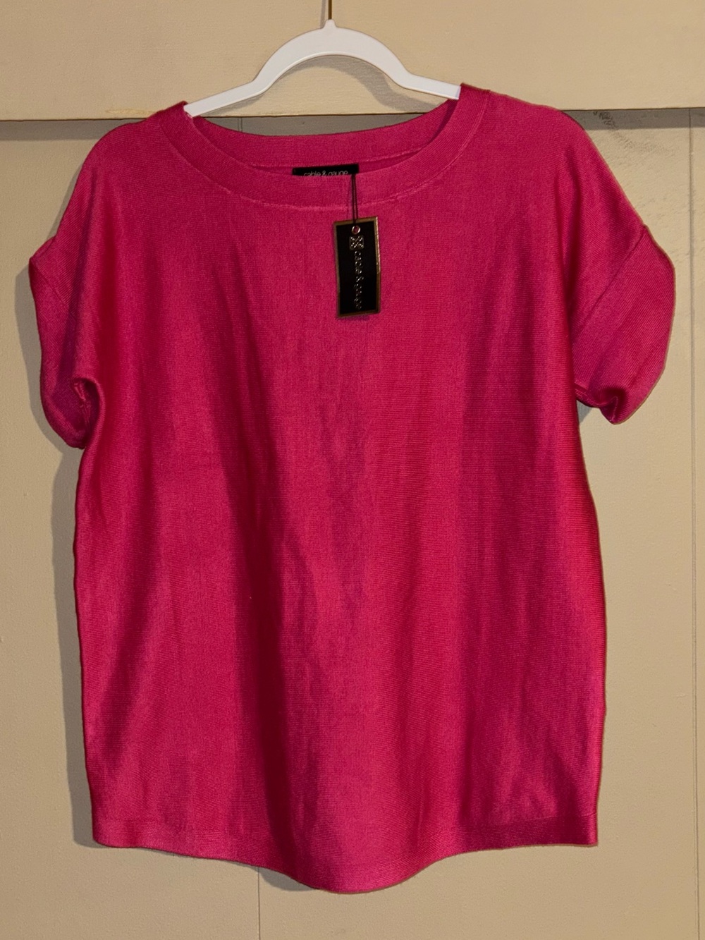 Cable & Gauge Short Sleeve Crewneck Top - Hot Pink
